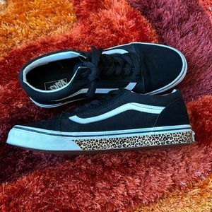 VANS LEOPARD SIDEWALL OLD SKOOL BLACK SUEDE SNEAKERS JUNIOR SIZE 7/WOMENS 8-8.5